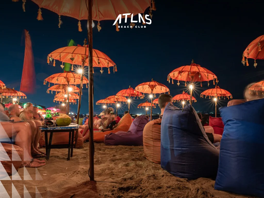 Beachfront dining ambiance, sunset dining experience, luxury dining with ocean views.