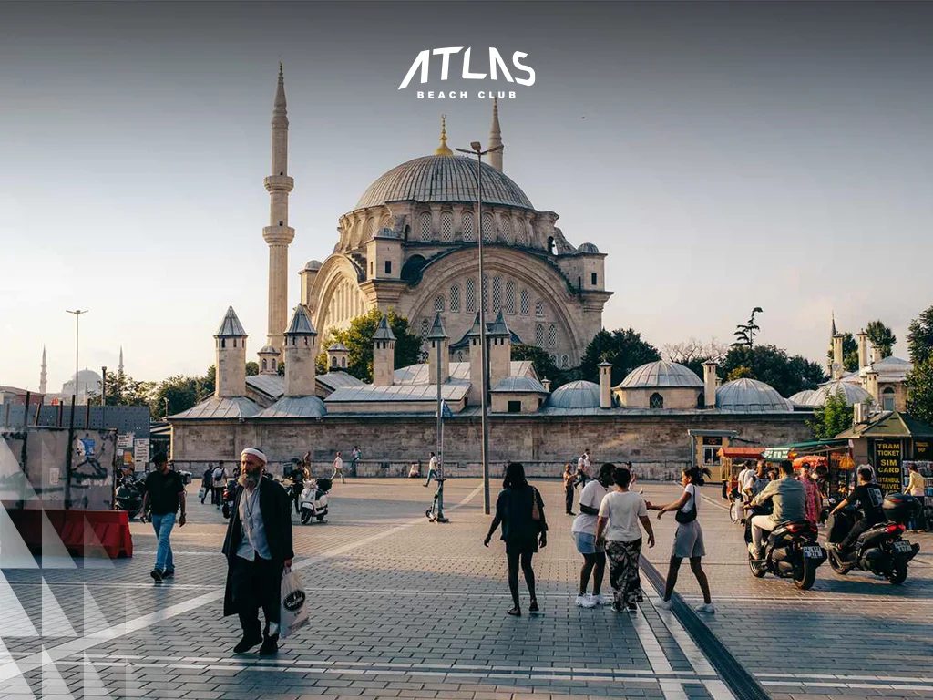 Experience Turkey’s rich culture, historic landmarks, and warm March weather, perfect for exploring cities and natural wonders. Turkey travel guide, historical sites, top destinations in March.